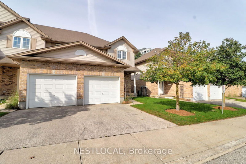 11 - 10 Fallowfield Drive