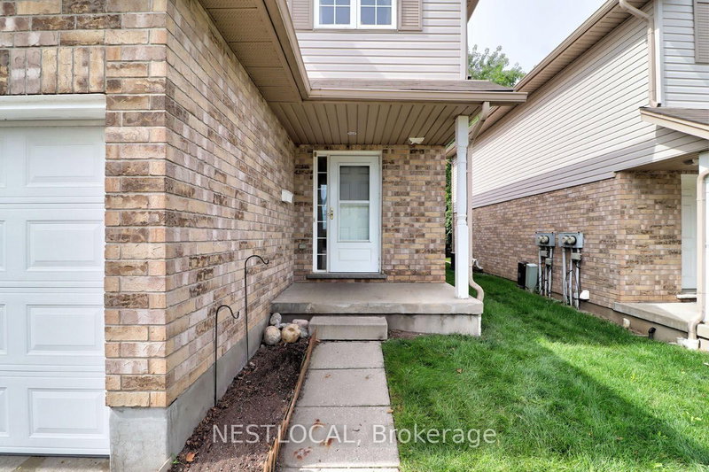 11 - 10 Fallowfield Drive