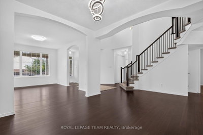 1141 Klondike Road • Ottawa, ON photo 2