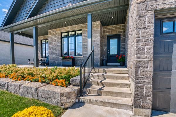 37 Gilmer Crescent • North Perth, ON photo 4