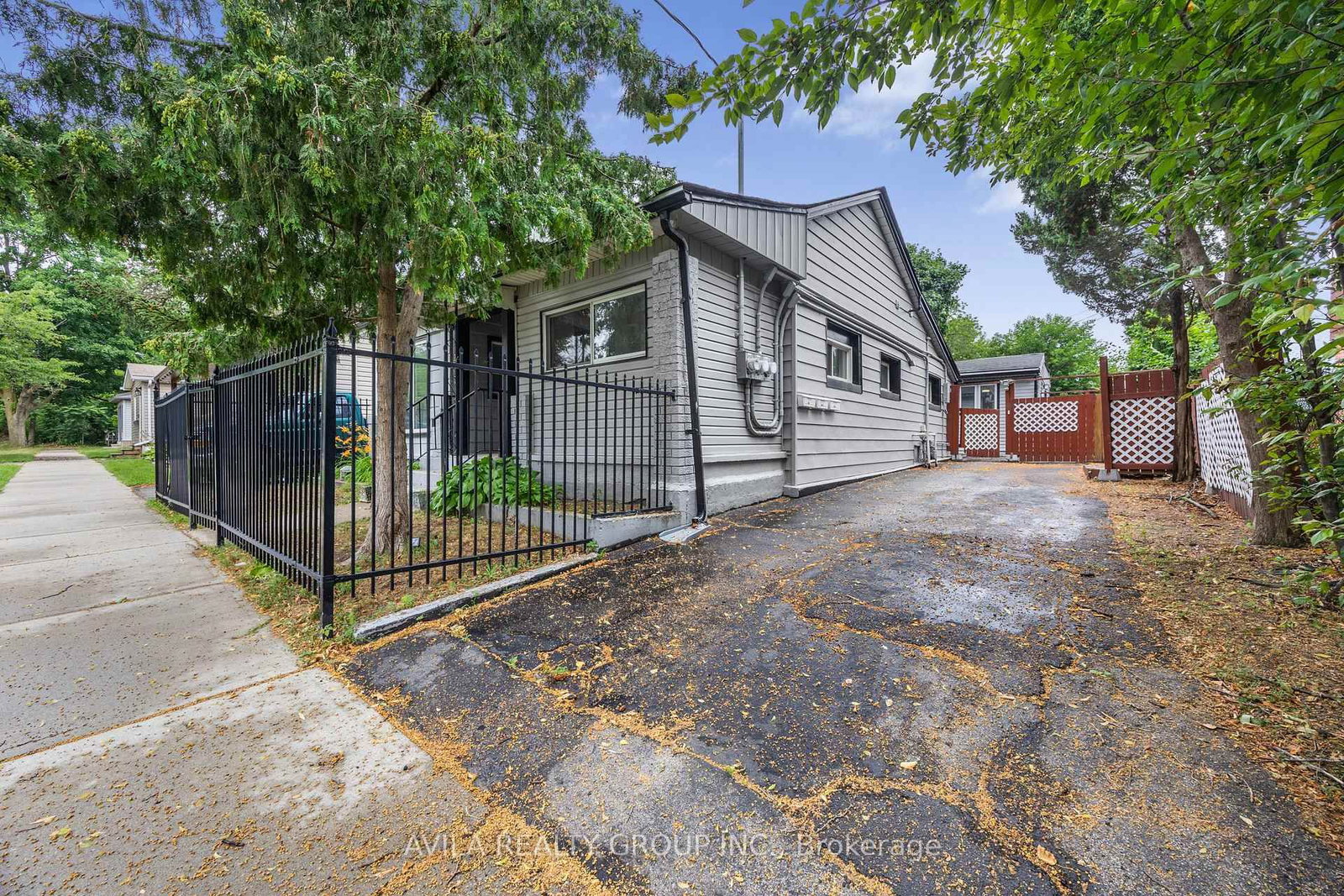 135 Charlotte Street • Brantford, ON photo 20