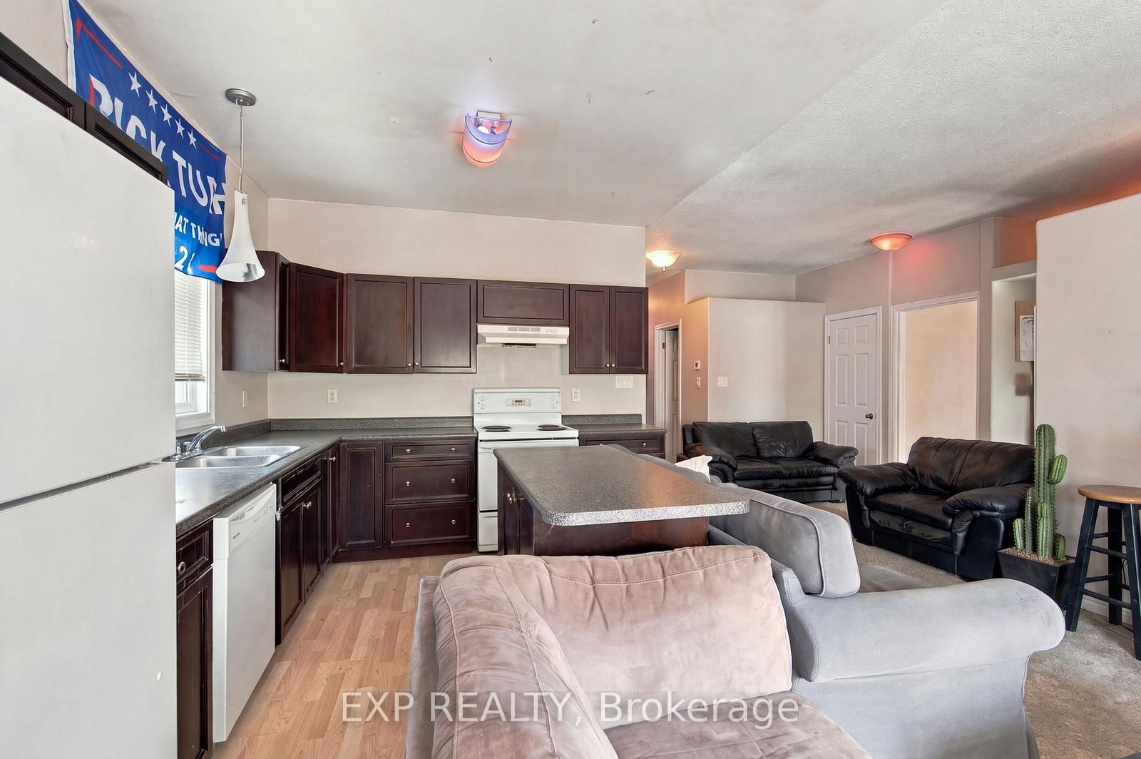 59 Parker Street • St. Catharines, ON photo 10