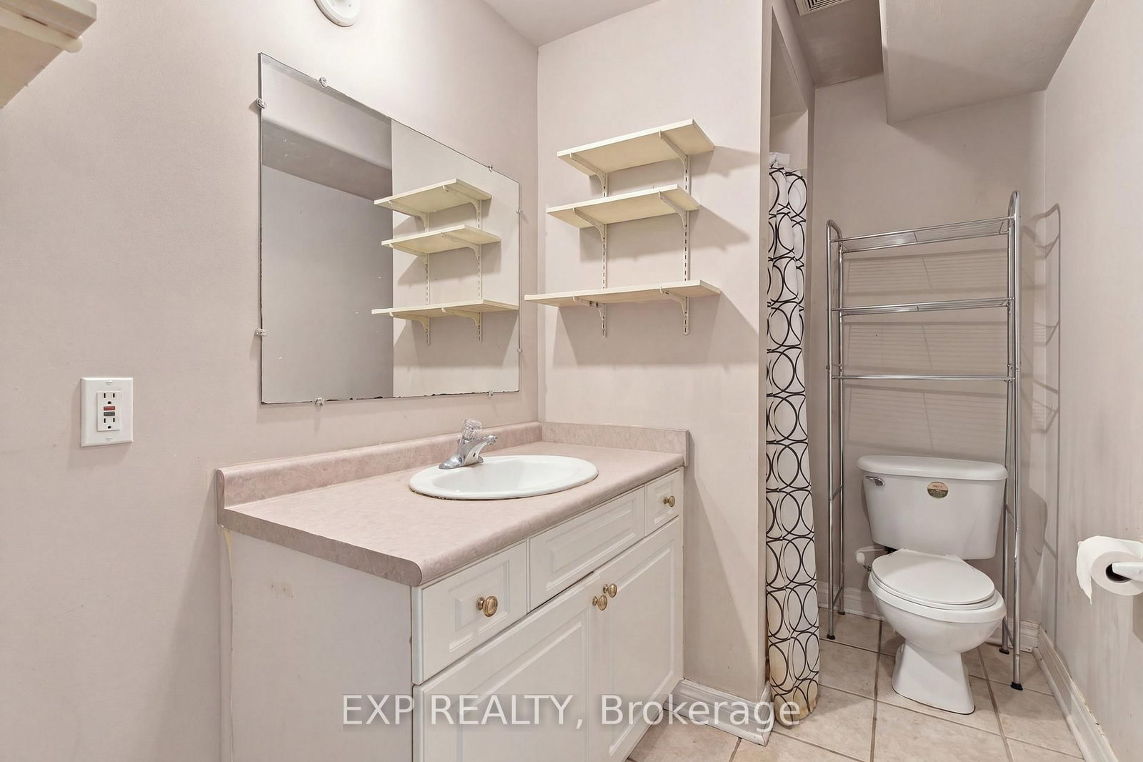 59 Parker Street • St. Catharines, ON photo 17