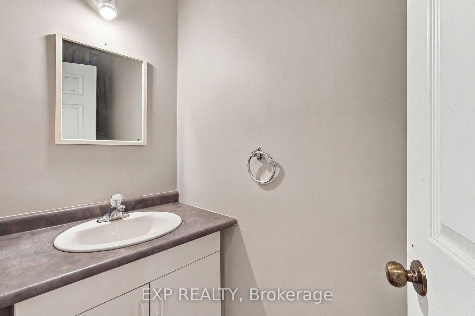 59 Parker Street • St. Catharines, ON photo 28