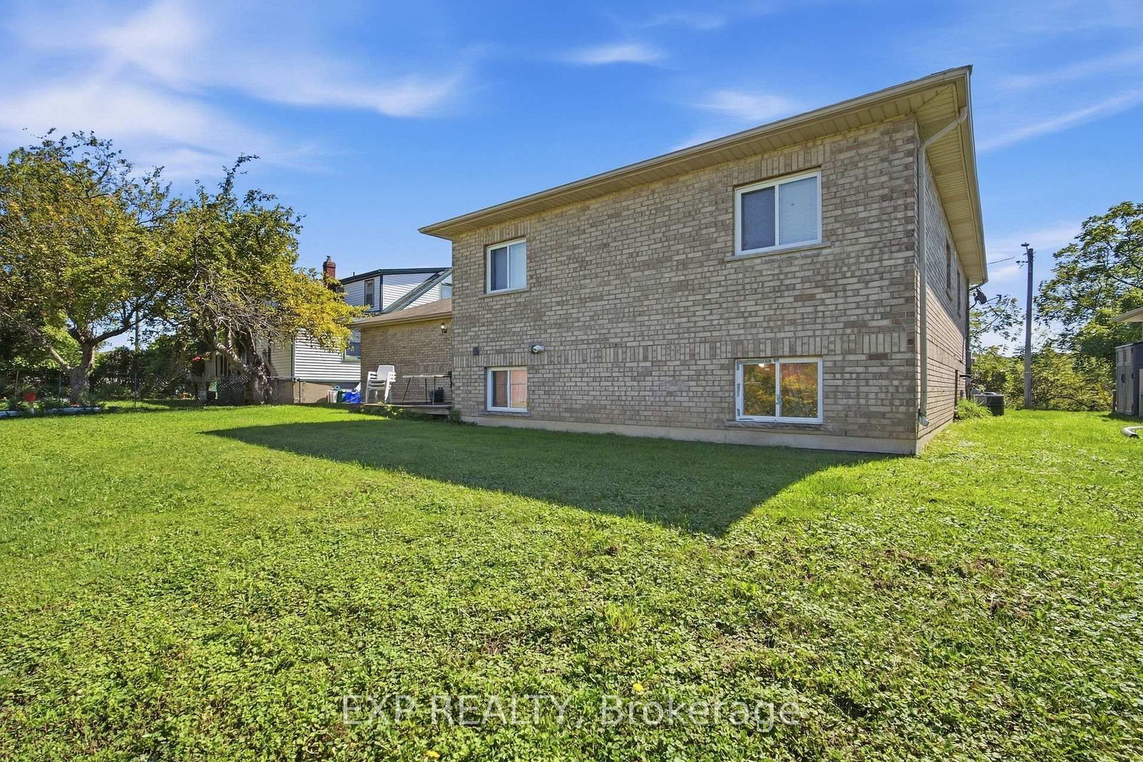 59 Parker Street • St. Catharines, ON photo 44