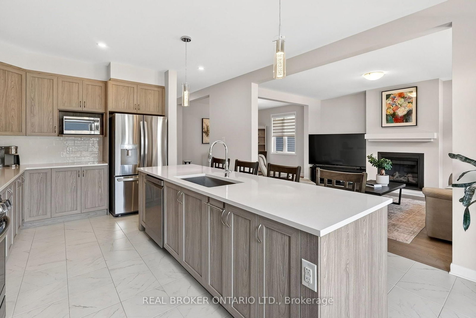 548 Anchor Circle • Ottawa, ON photo 12