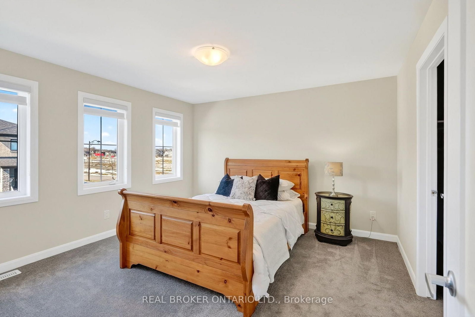 548 Anchor Circle • Ottawa, ON photo 27