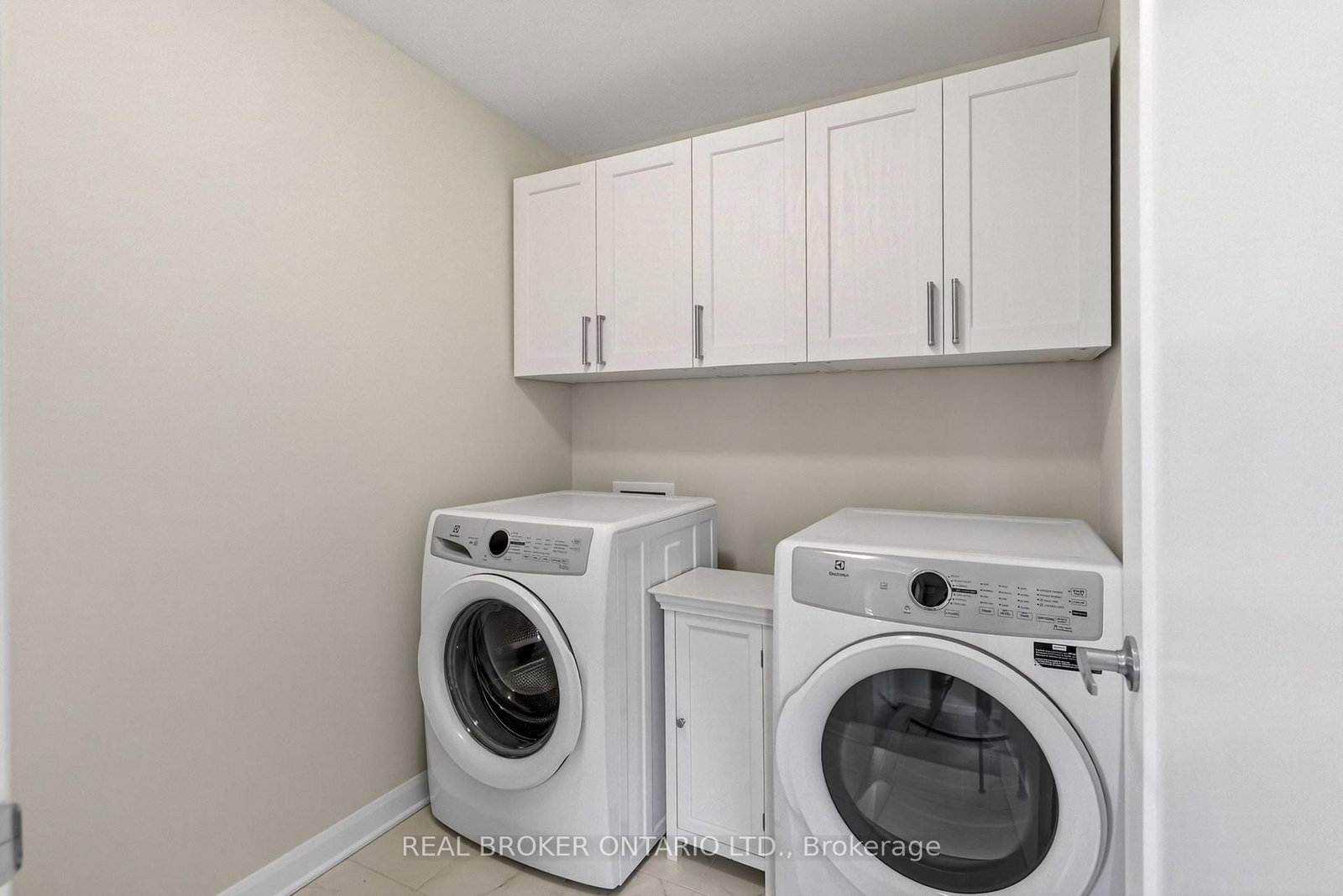 548 Anchor Circle • Ottawa, ON photo 32