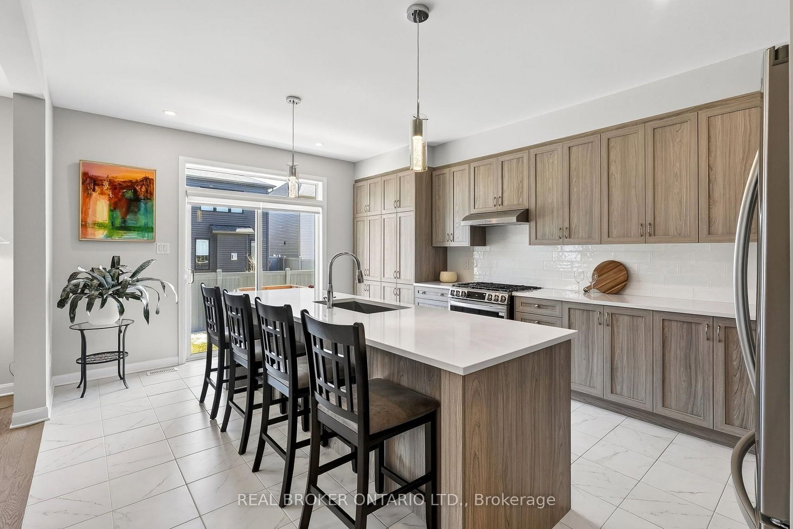 548 Anchor Circle • Ottawa, ON photo 9