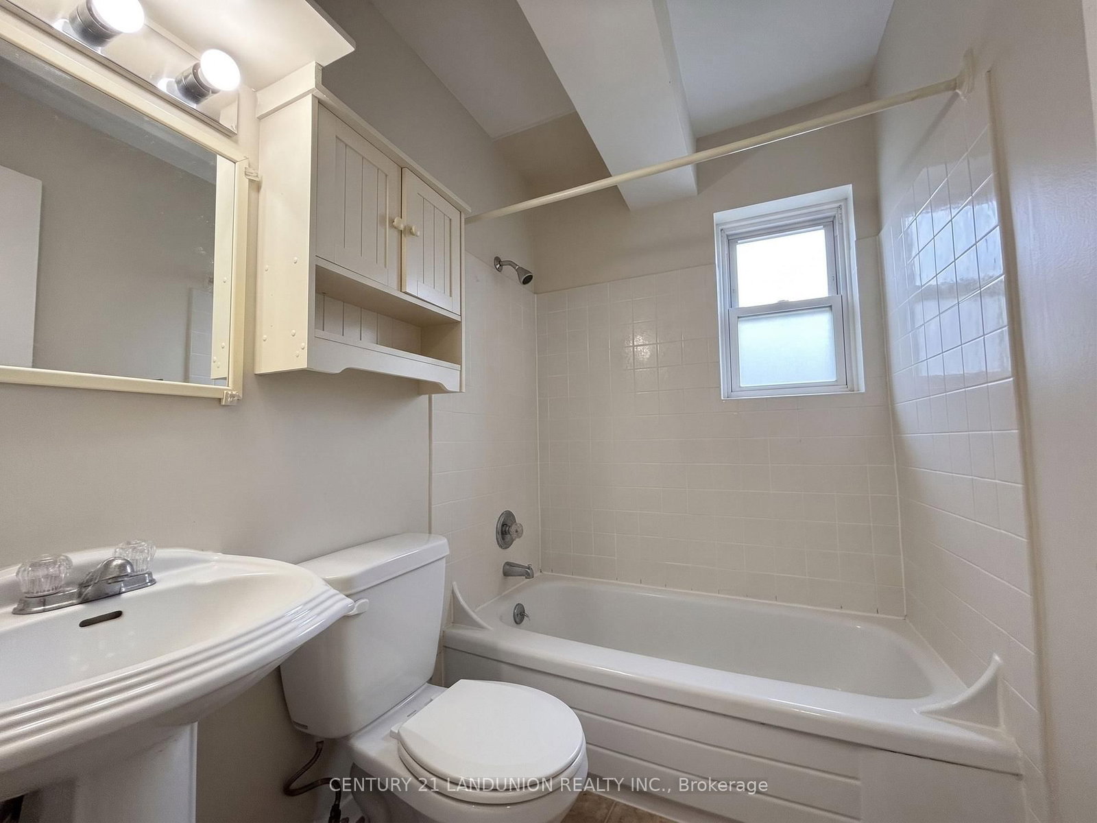 442 Macdonnell Street • Kingston, ON photo 39