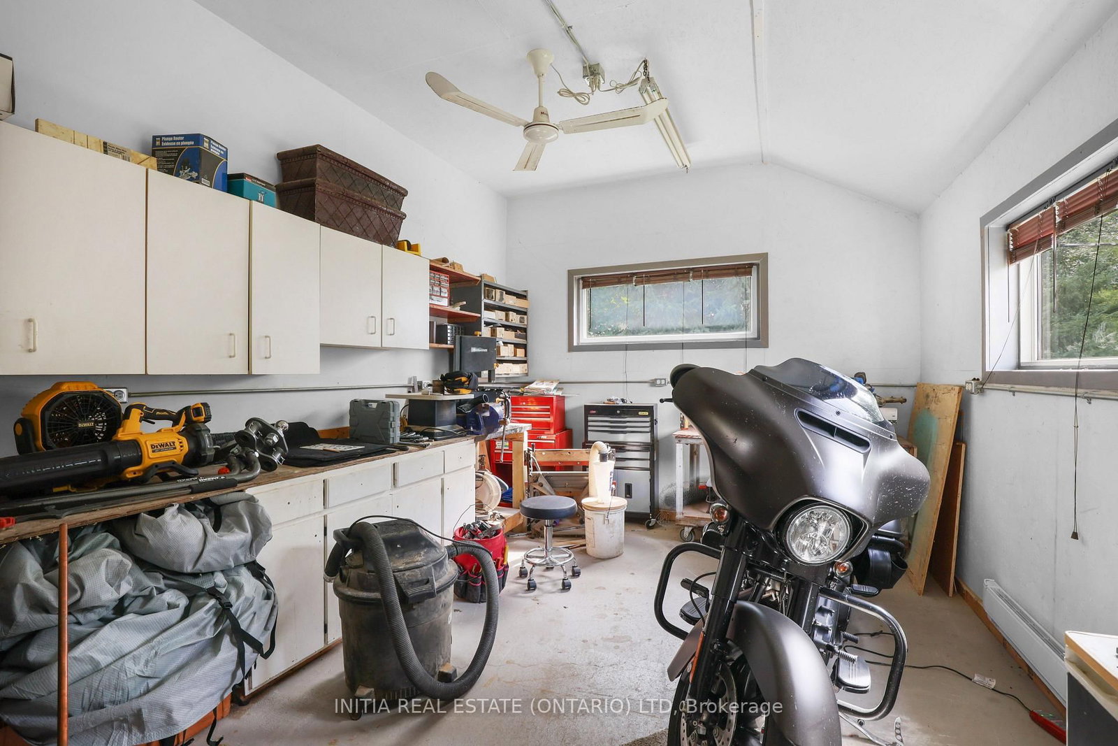 55 Briscoe Street W • London South, ON photo 27