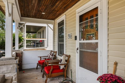 55 Briscoe Street W • London South, ON photo 3