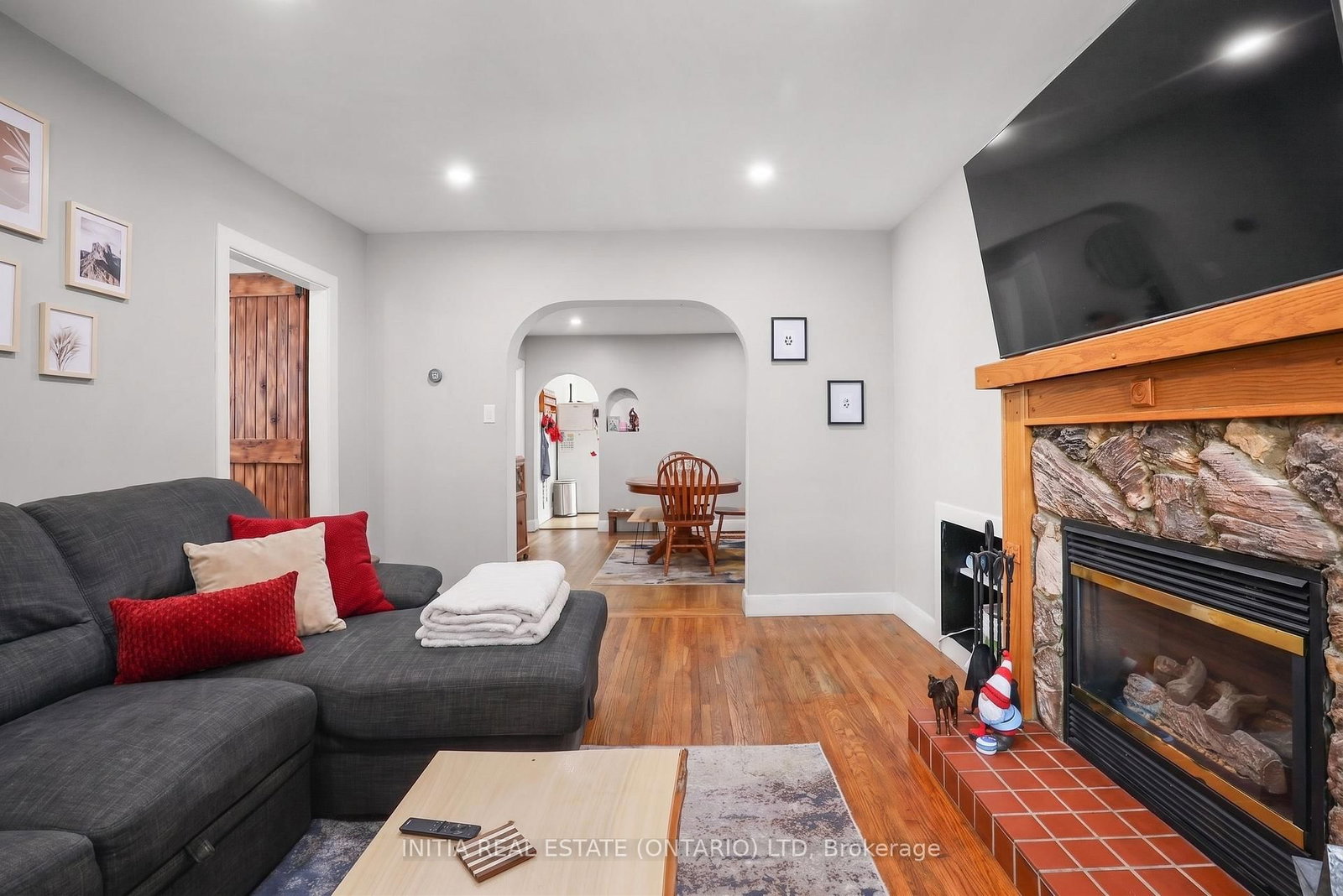 55 Briscoe Street W • London South, ON photo 5