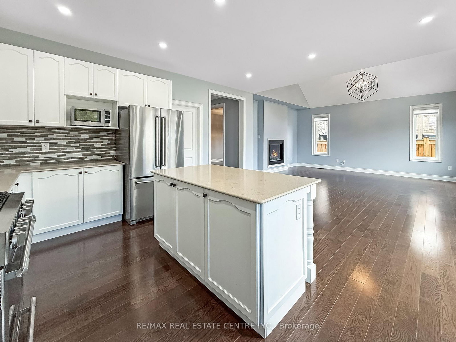 33 Stonegate Avenue • Mono, ON photo 16