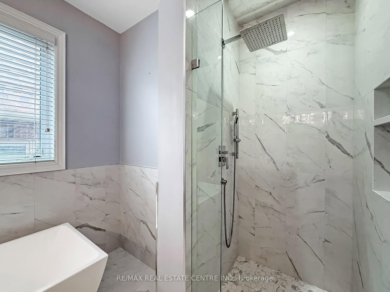 33 Stonegate Avenue • Mono, ON photo 33