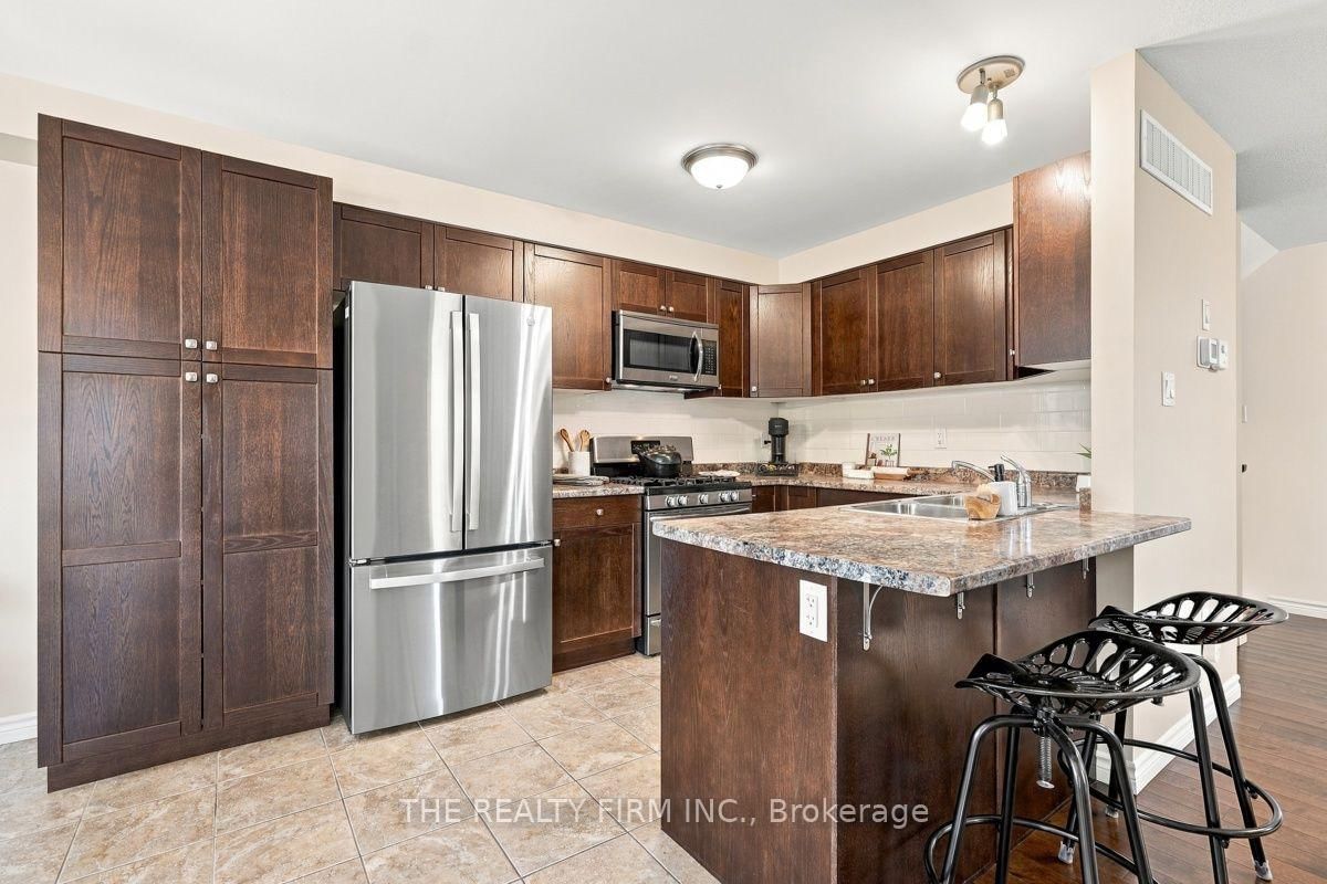914 Silverfox Crescent • London North, ON photo 15