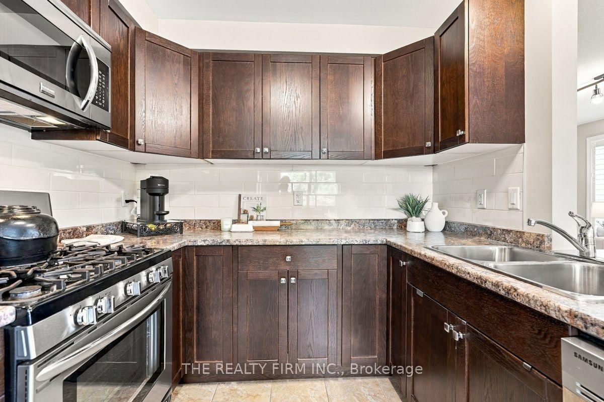 914 Silverfox Crescent • London North, ON photo 16