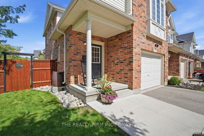 914 Silverfox Crescent • London North, ON photo 5