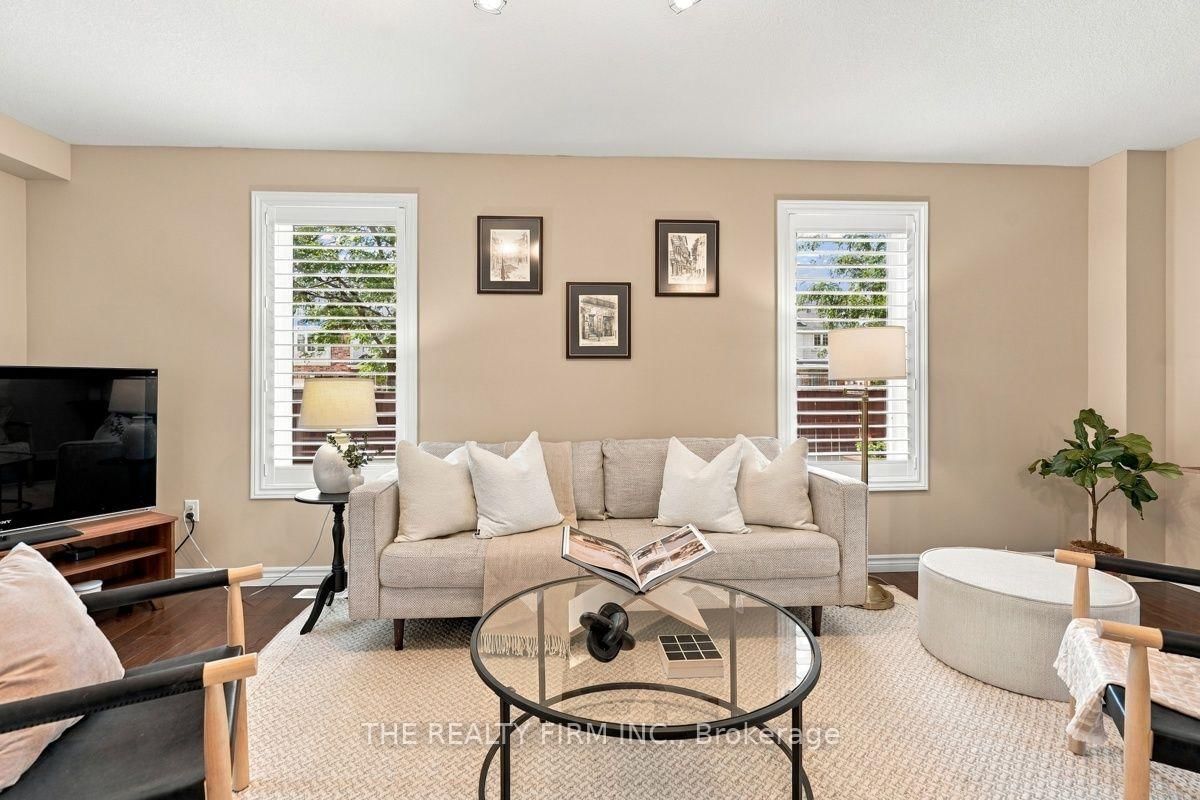 914 Silverfox Crescent • London North, ON photo 9