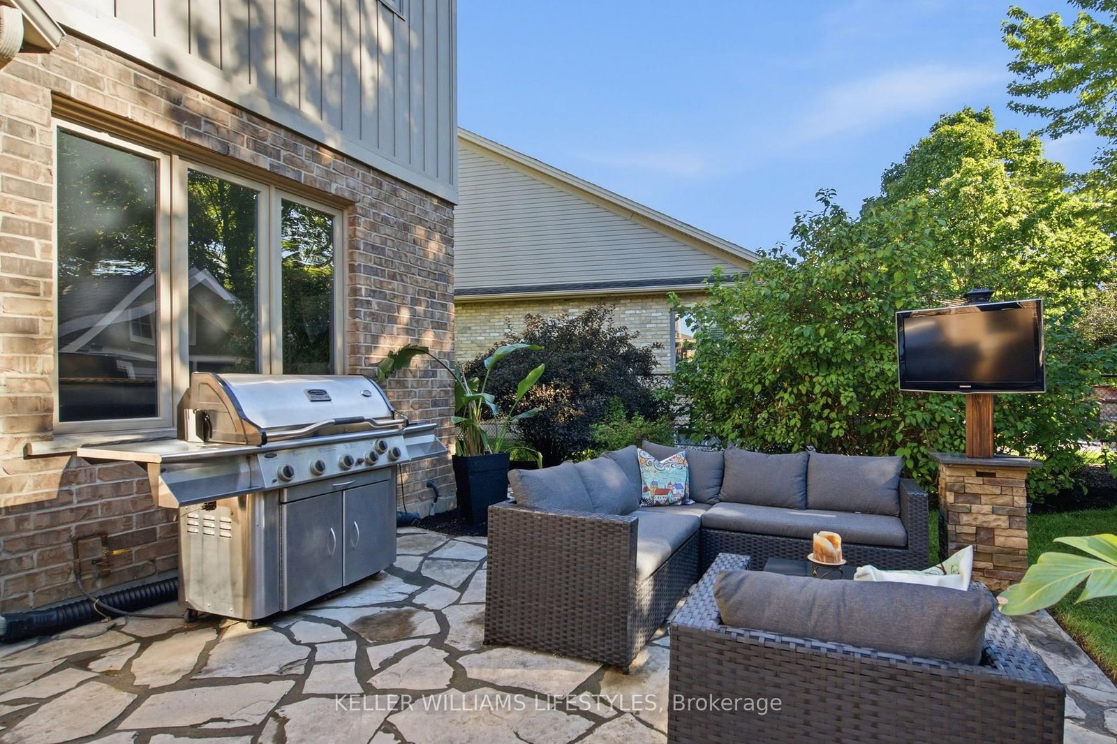 3327 Settlement Trail • London South, ON photo 34