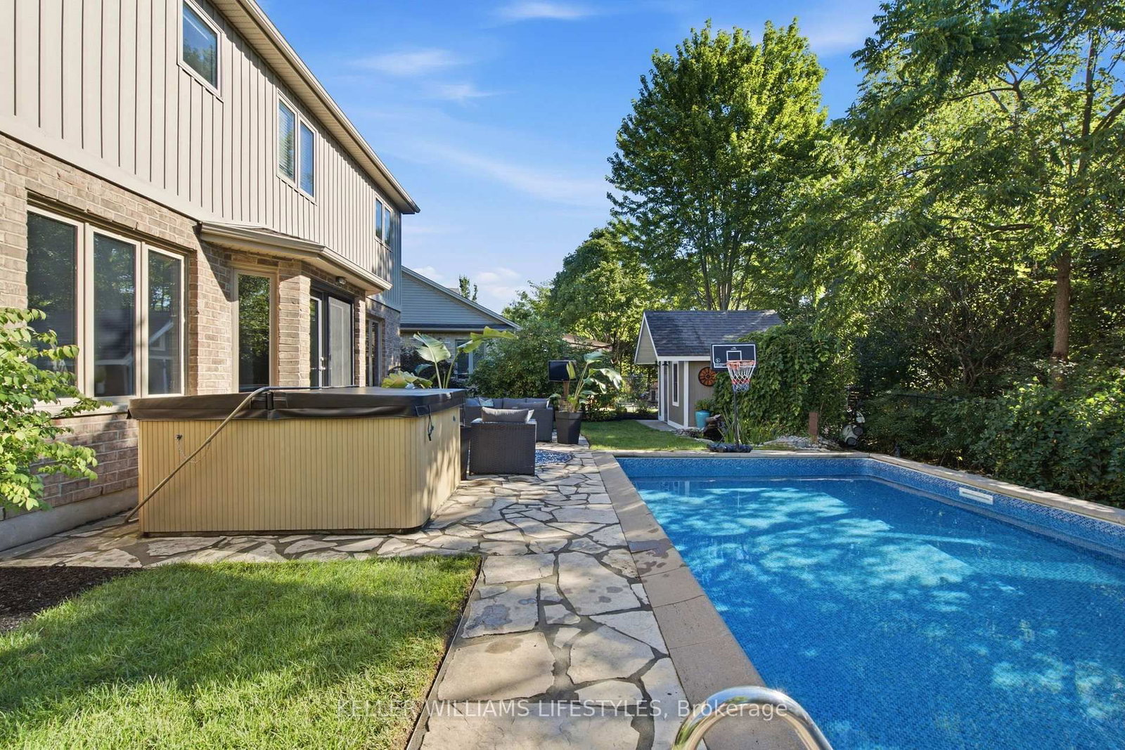 3327 Settlement Trail • London South, ON photo 37