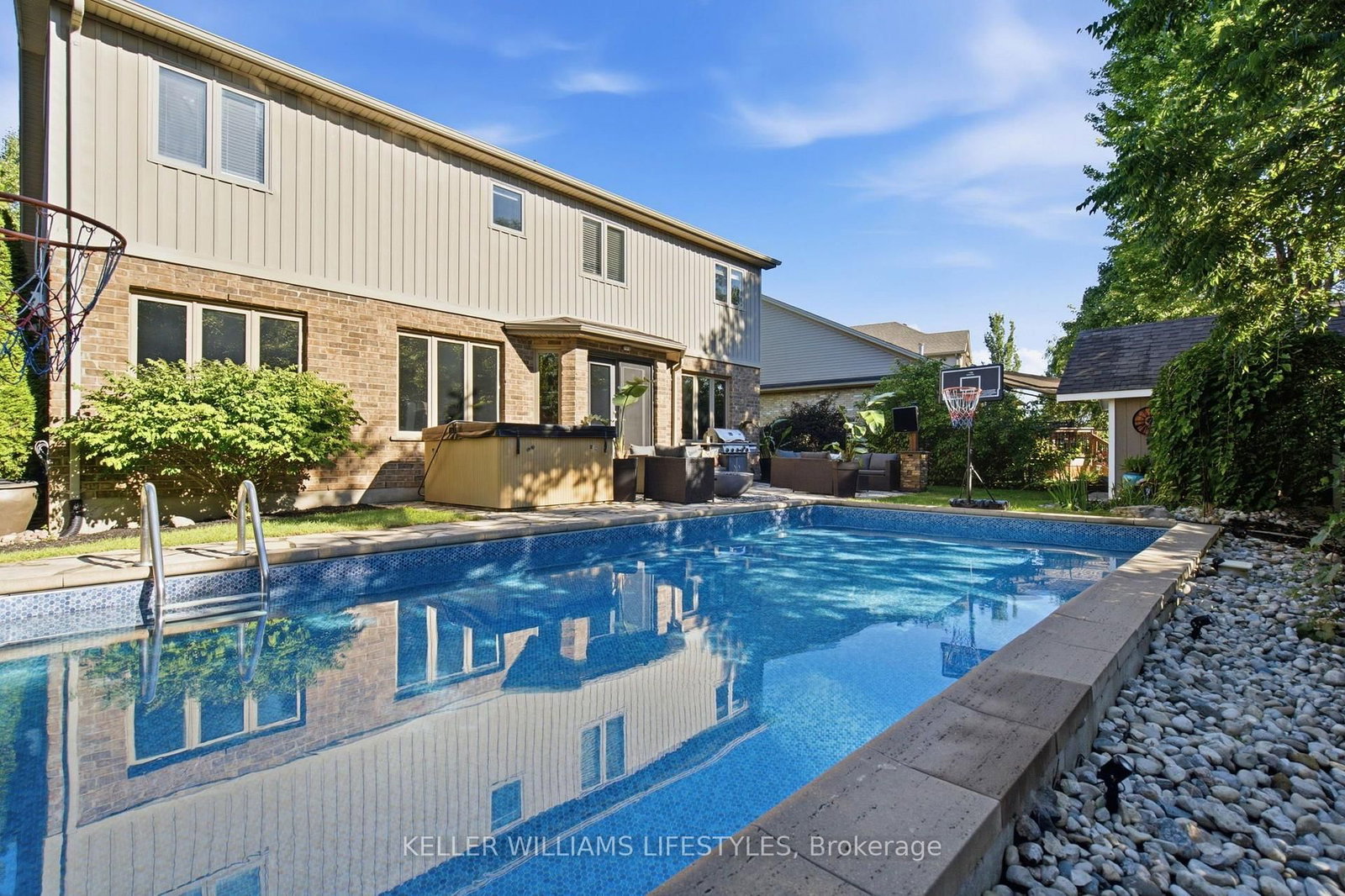 3327 Settlement Trail • London South, ON photo 39