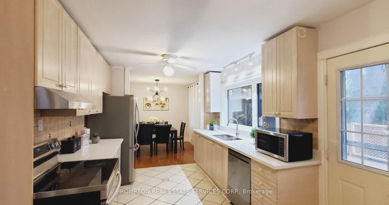 163 Woodside Drive