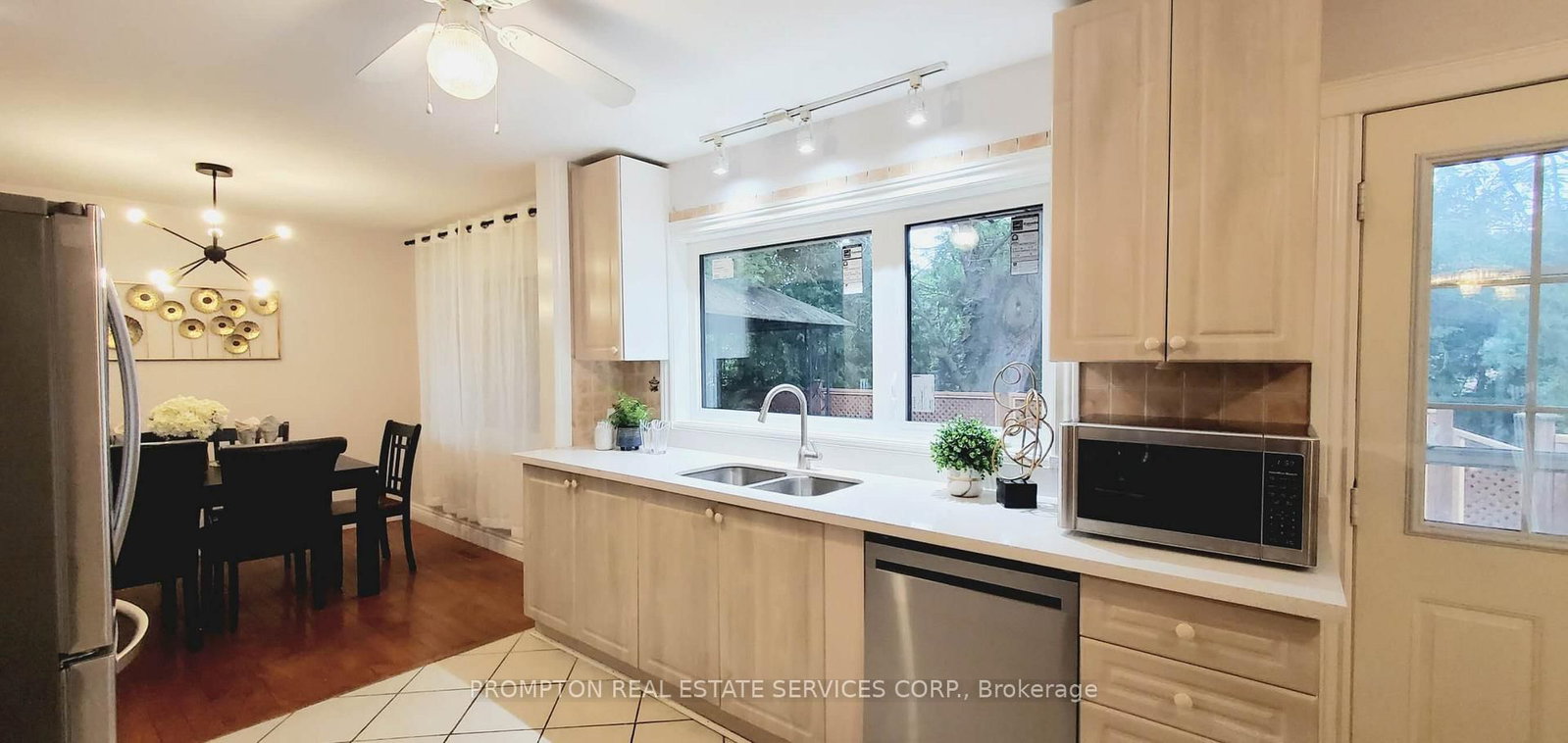 163 Woodside Drive • St. Catharines, ON photo 4
