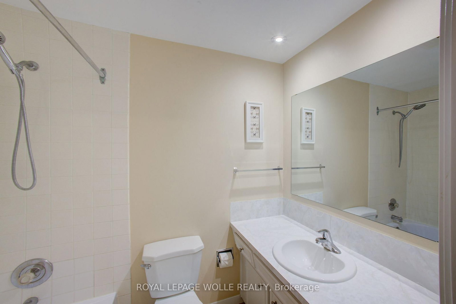 426A Dunvegan Drive • Waterloo, ON photo 20