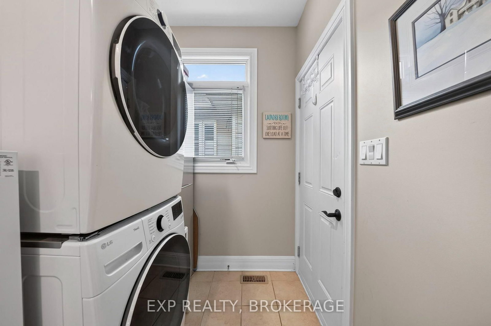 411 Abbot Street • Kingston, ON photo 12