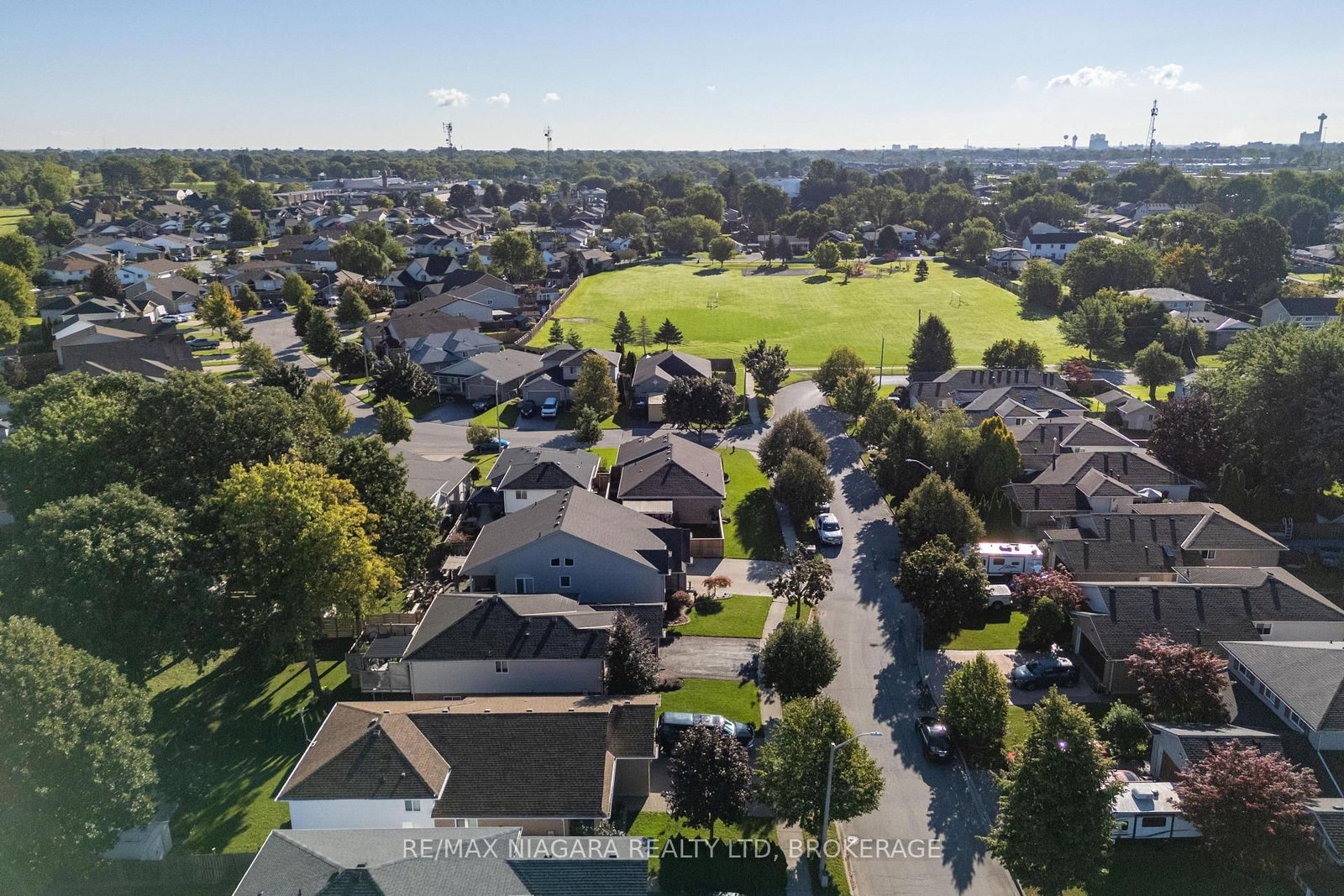 7919 Fleming Drive • Niagara Falls, ON photo 3