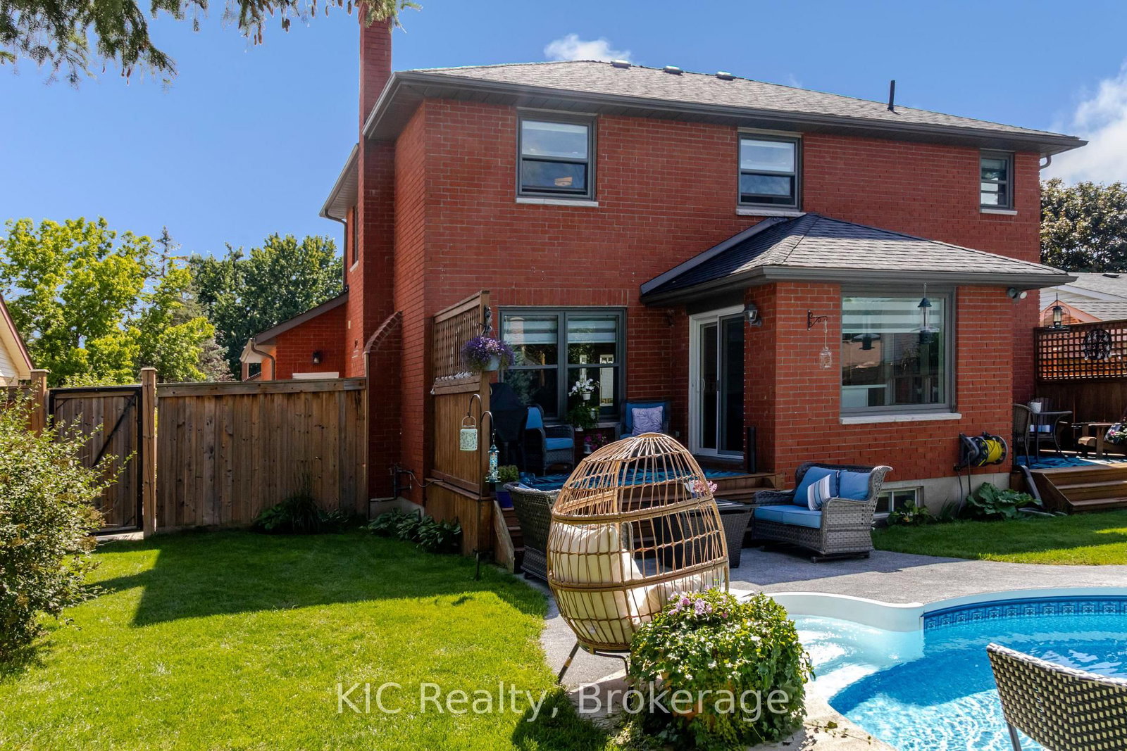 2138 Lorraine Drive • Peterborough, ON photo 6