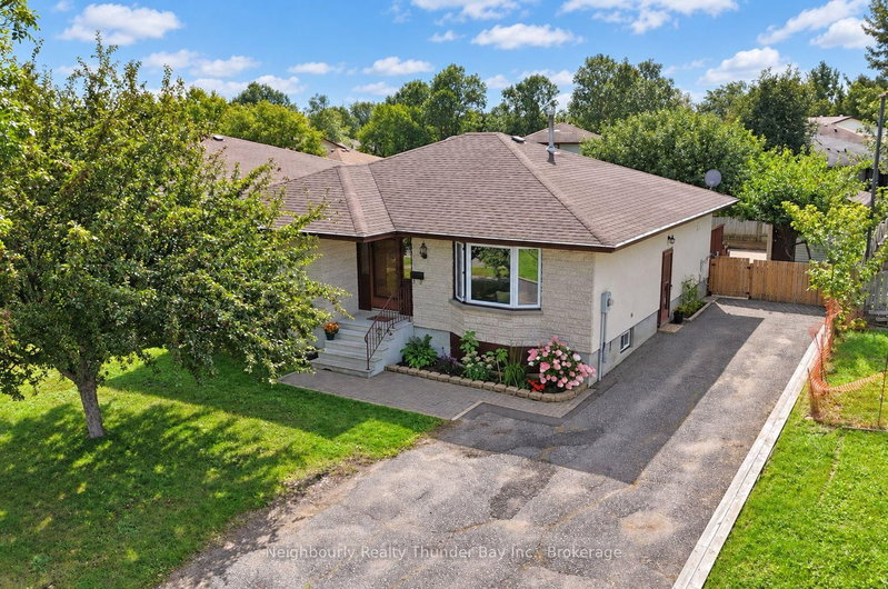 207 London Drive