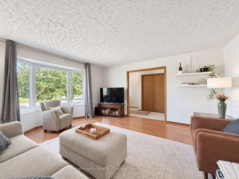 207 London Drive