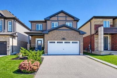 428 Freure Drive • Cambridge, ON photo 2