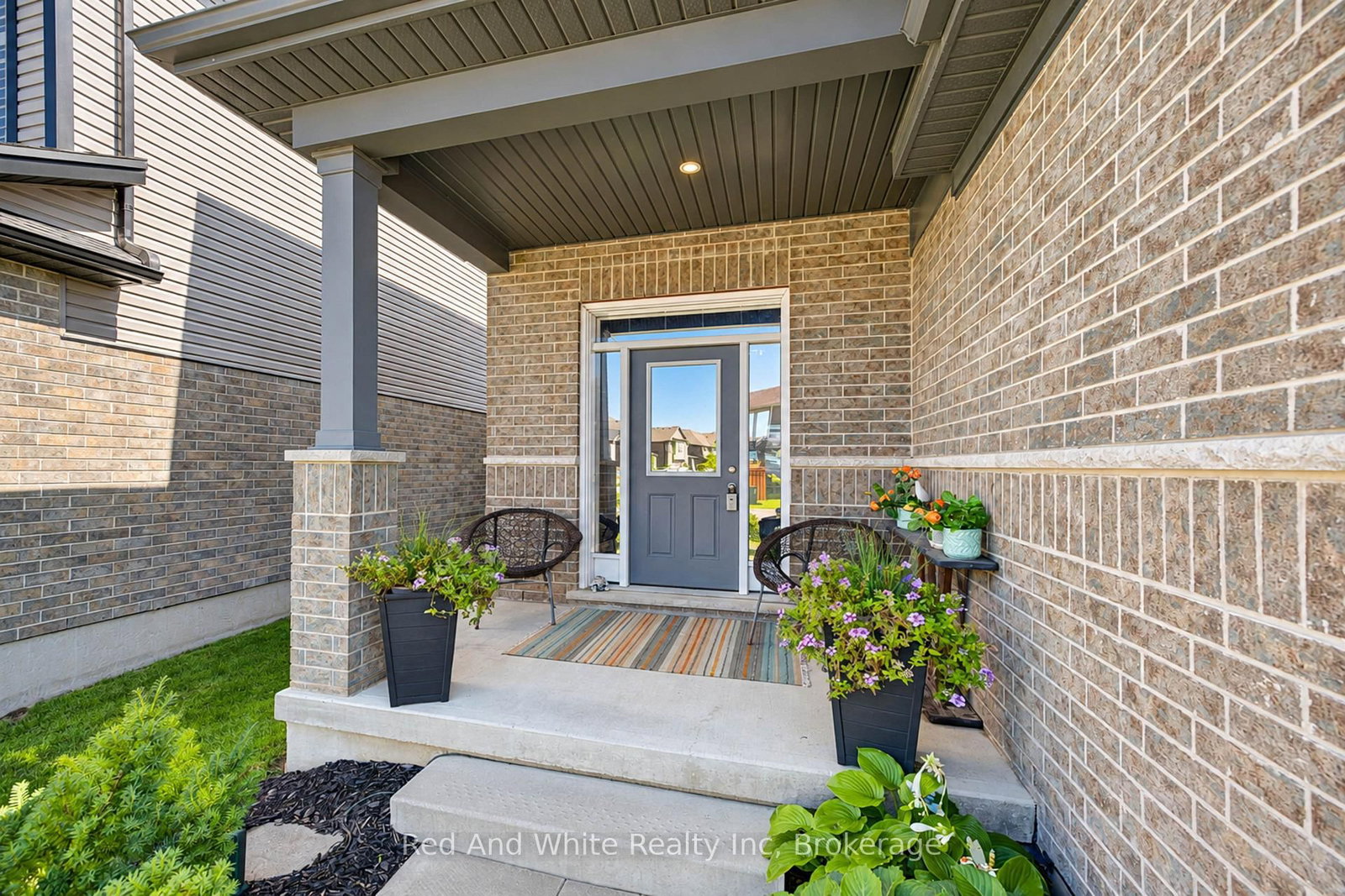 428 Freure Drive • Cambridge, ON photo 4