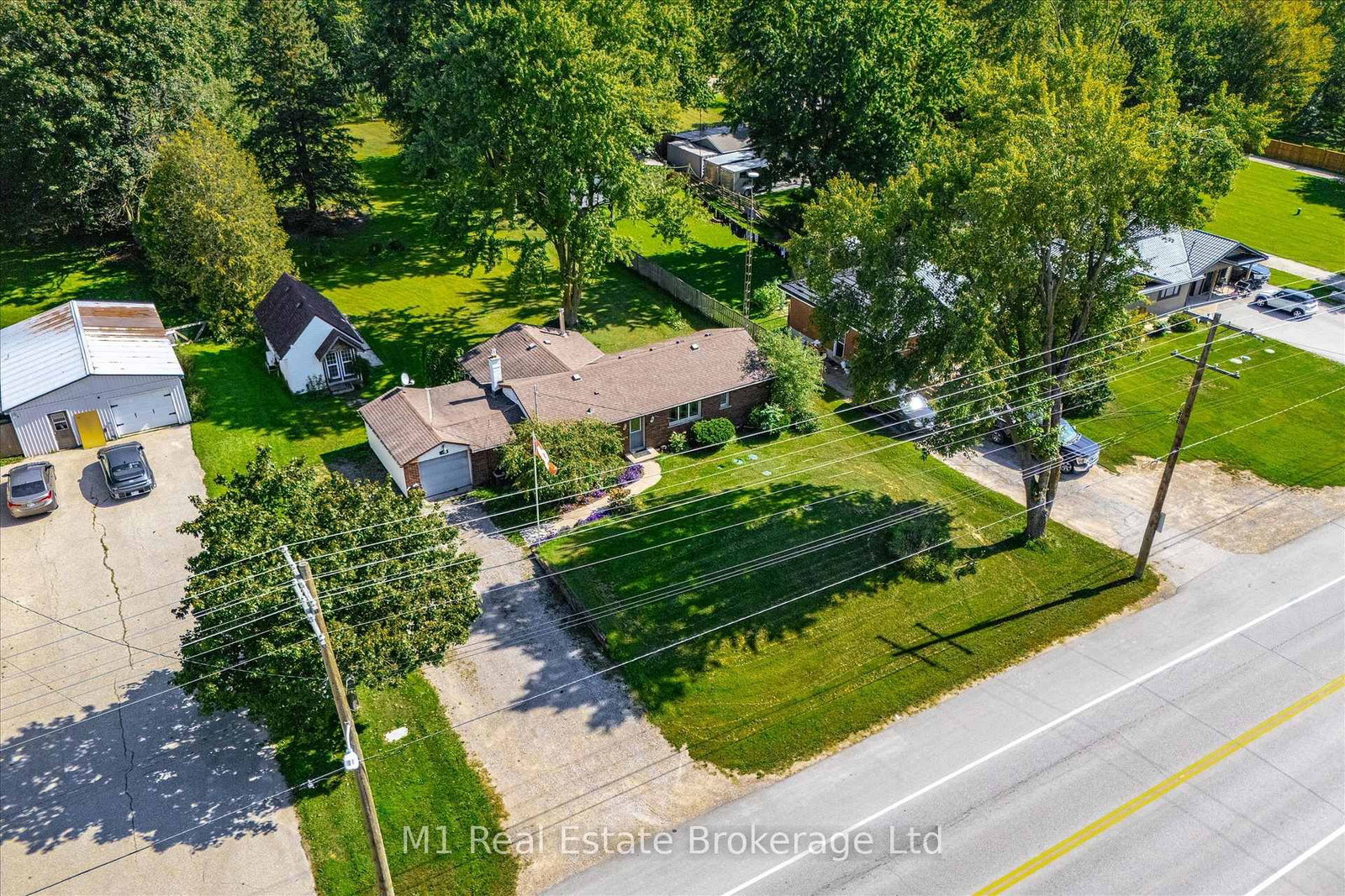 120 Wellington 7 Road • Centre Wellington, ON photo 4