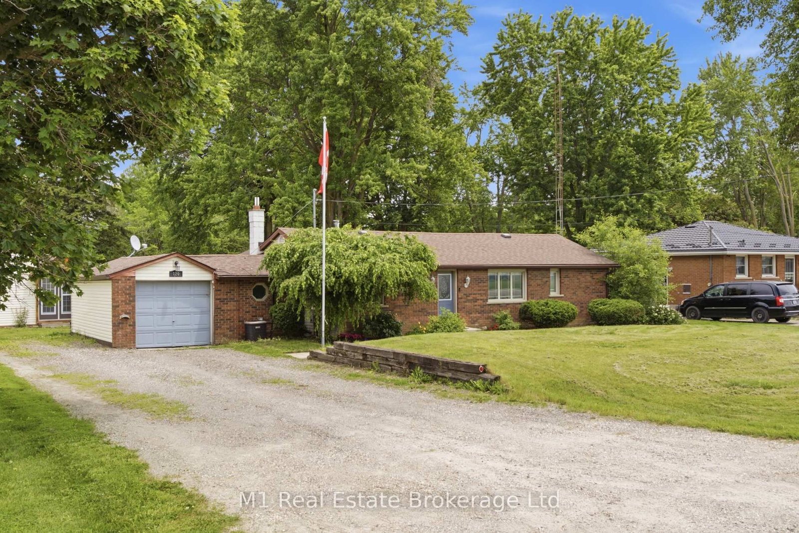 120 Wellington 7 Road • Centre Wellington, ON photo 6