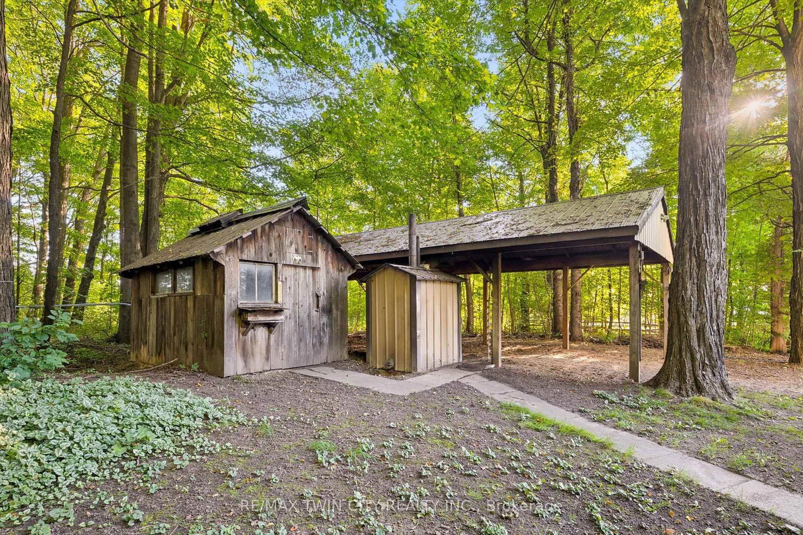 2018 Greenwood Hill Road • Wellesley, ON photo 12
