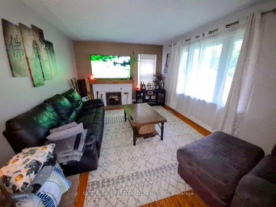 208 Linwood Street • London East, ON photo 3