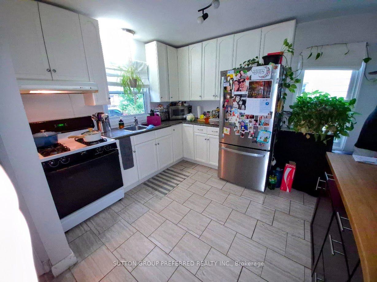 208 Linwood Street • London East, ON photo 5