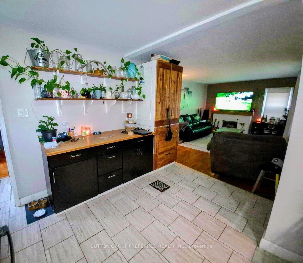 208 Linwood Street • London East, ON photo 6