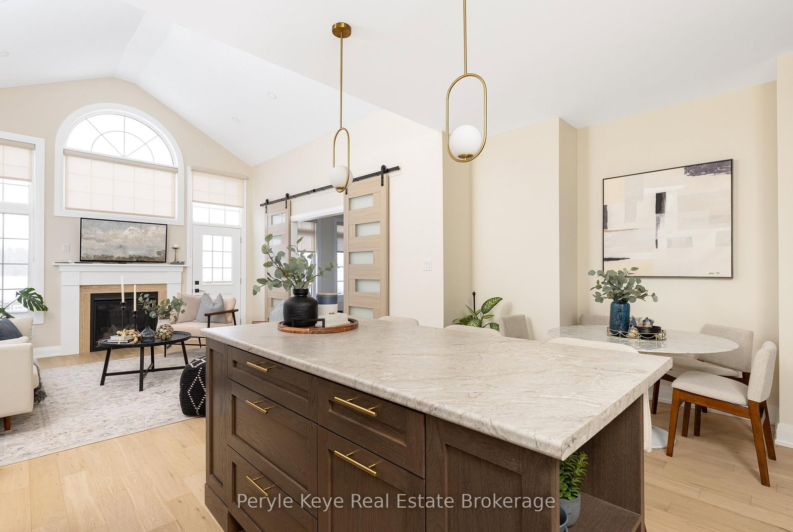 2 Leeds Court • Bracebridge, ON photo 17