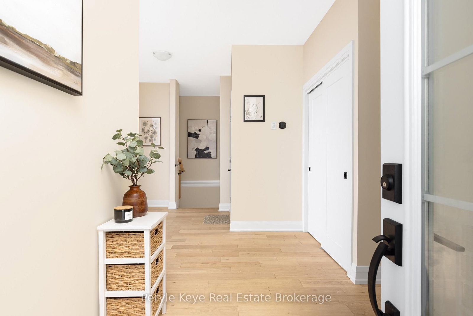 2 Leeds Court • Bracebridge, ON photo 8