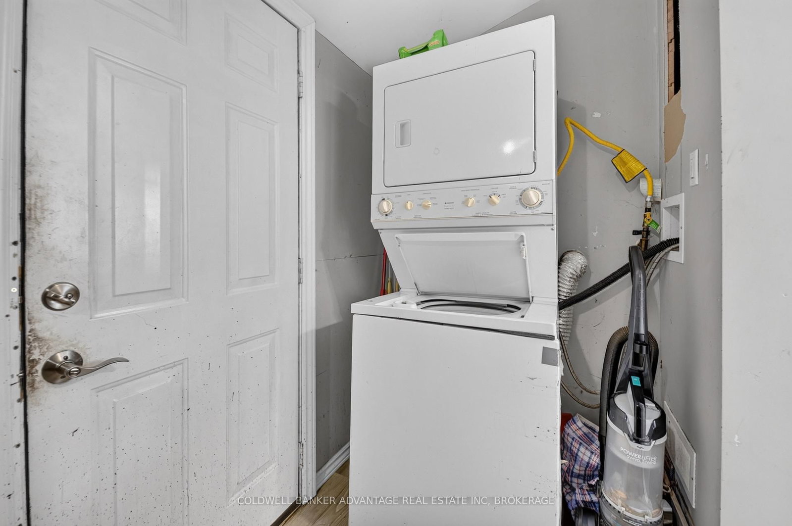 229 Dain Avenue • Welland, ON photo 17