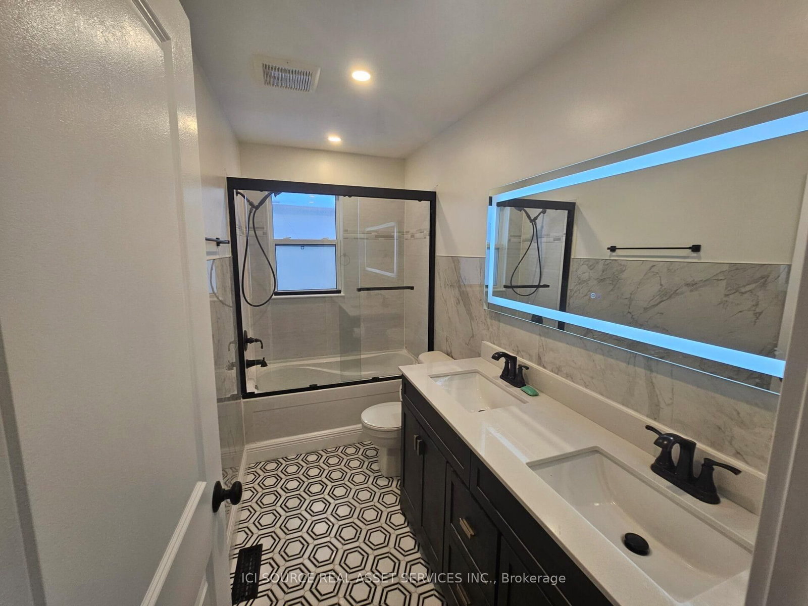 52 Speedvale Avenue W • Guelph, ON photo 13