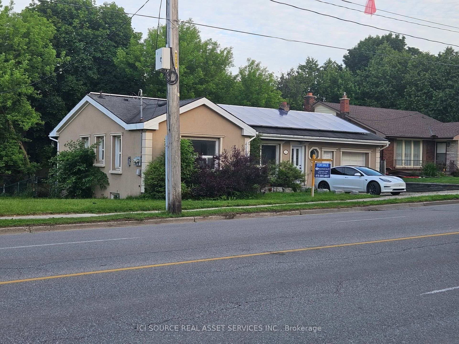 52 Speedvale Avenue W • Guelph, ON photo 4
