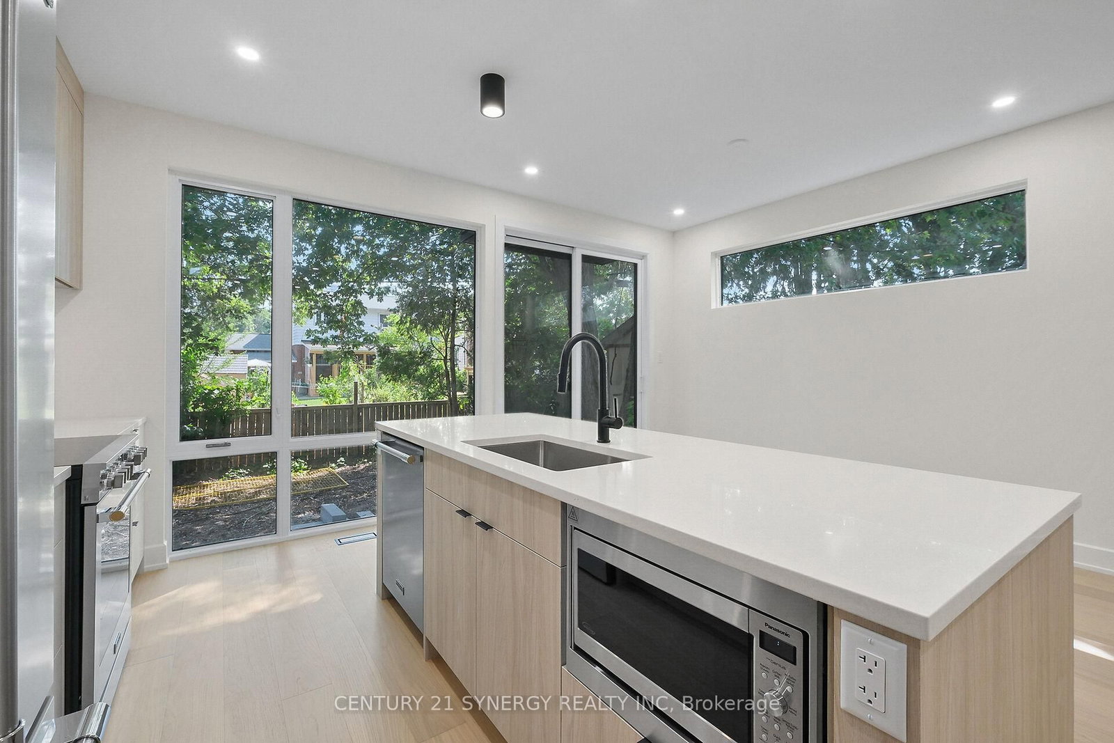 83 Boyce Avenue • Ottawa, ON photo 12