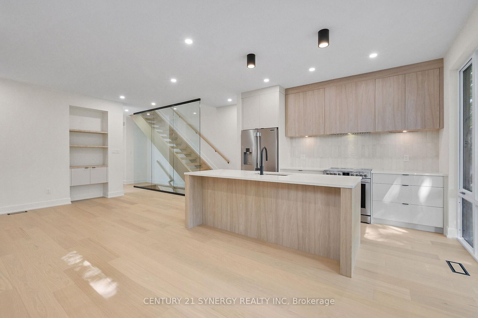 83 Boyce Avenue • Ottawa, ON photo 6