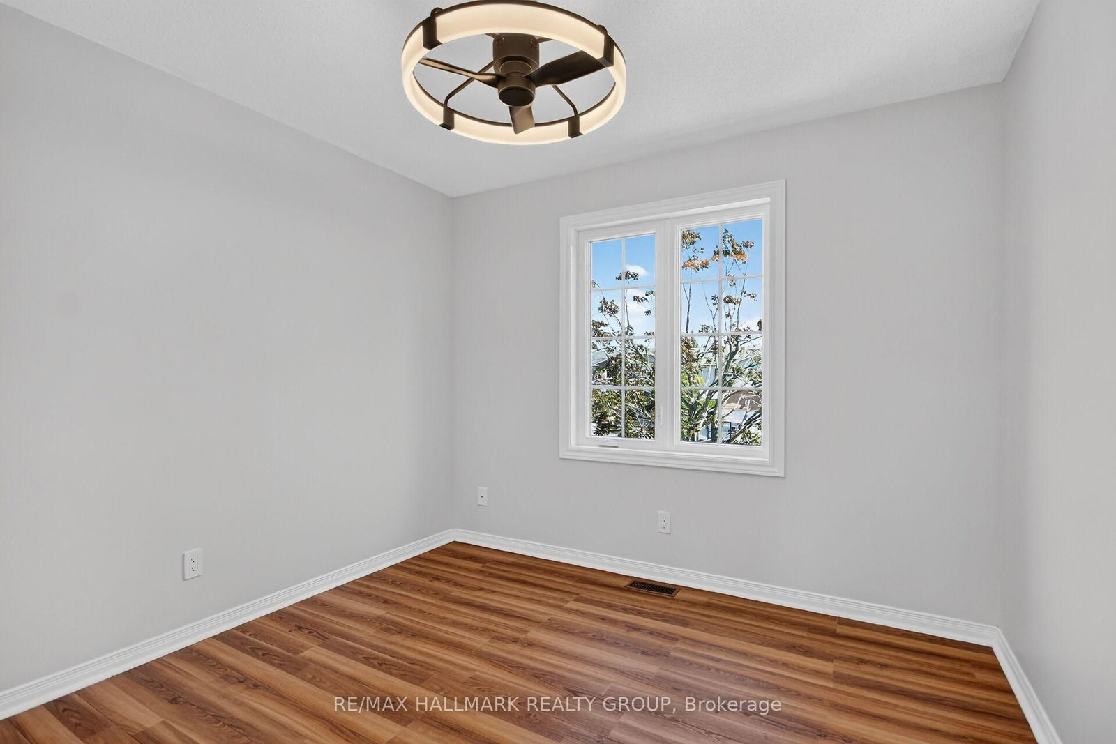 82 Whalings Circle • Stittsville, ON photo 26